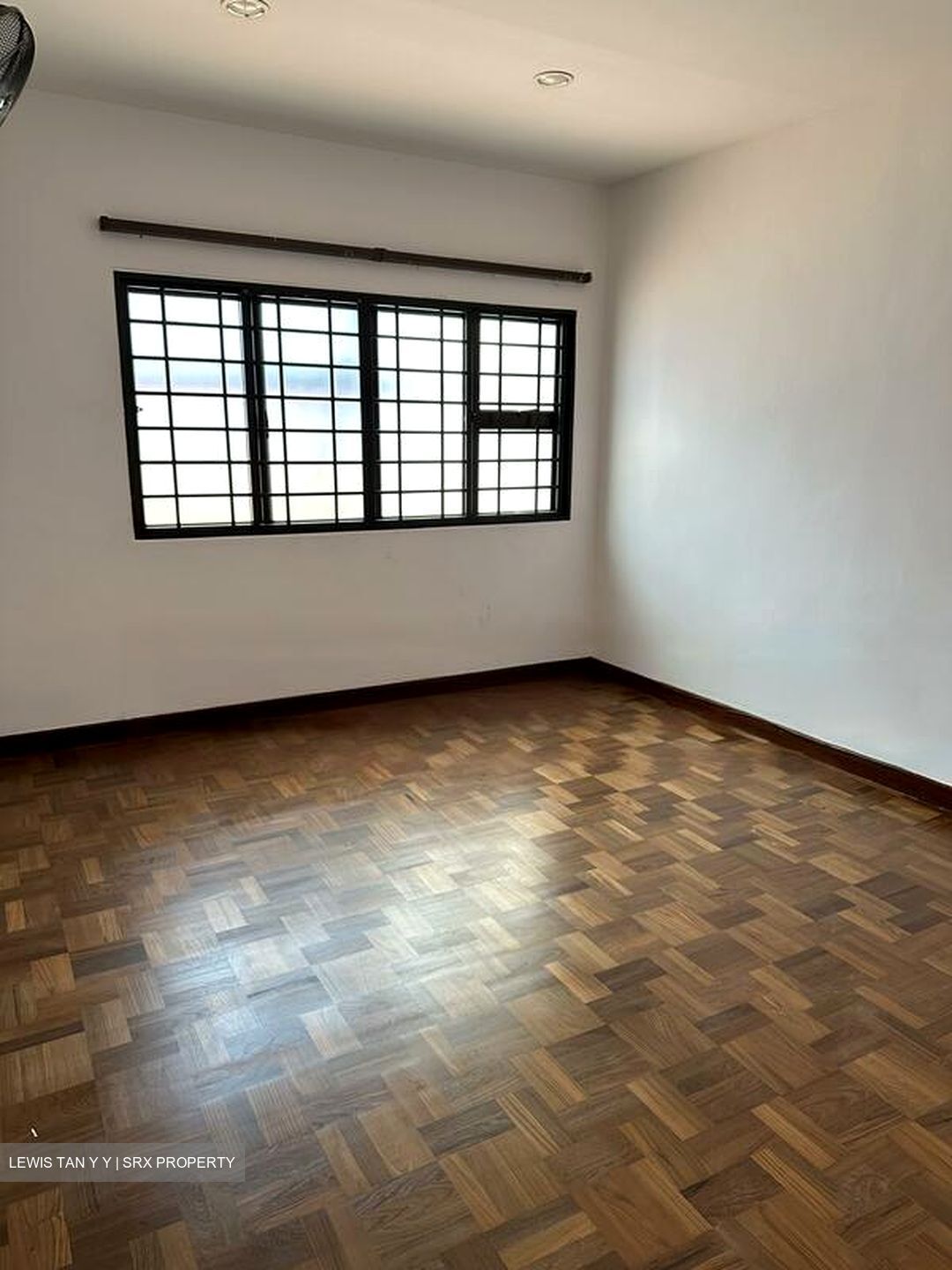 Eng Kong Park (D21), Semi-Detached #475110521
